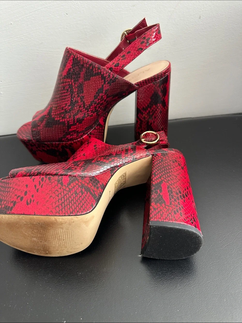 Aldo stand out